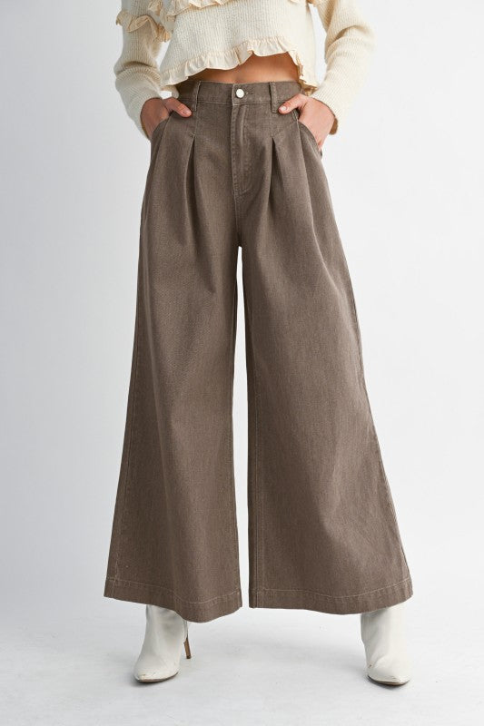 Pleated Wide Leg in Lt Brown