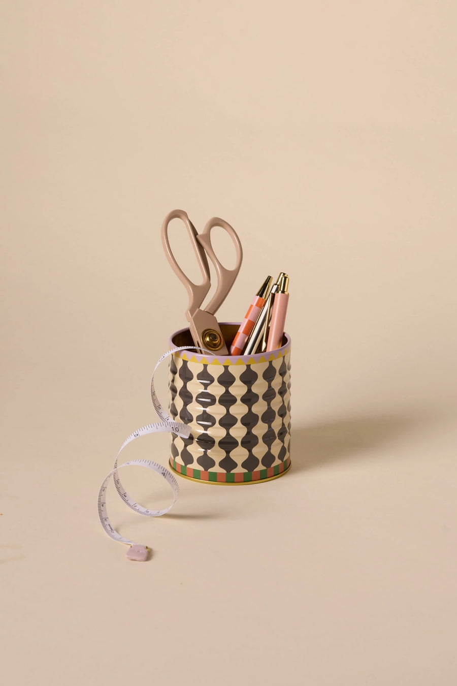 A Dopo B&W Wavy Storage Tin