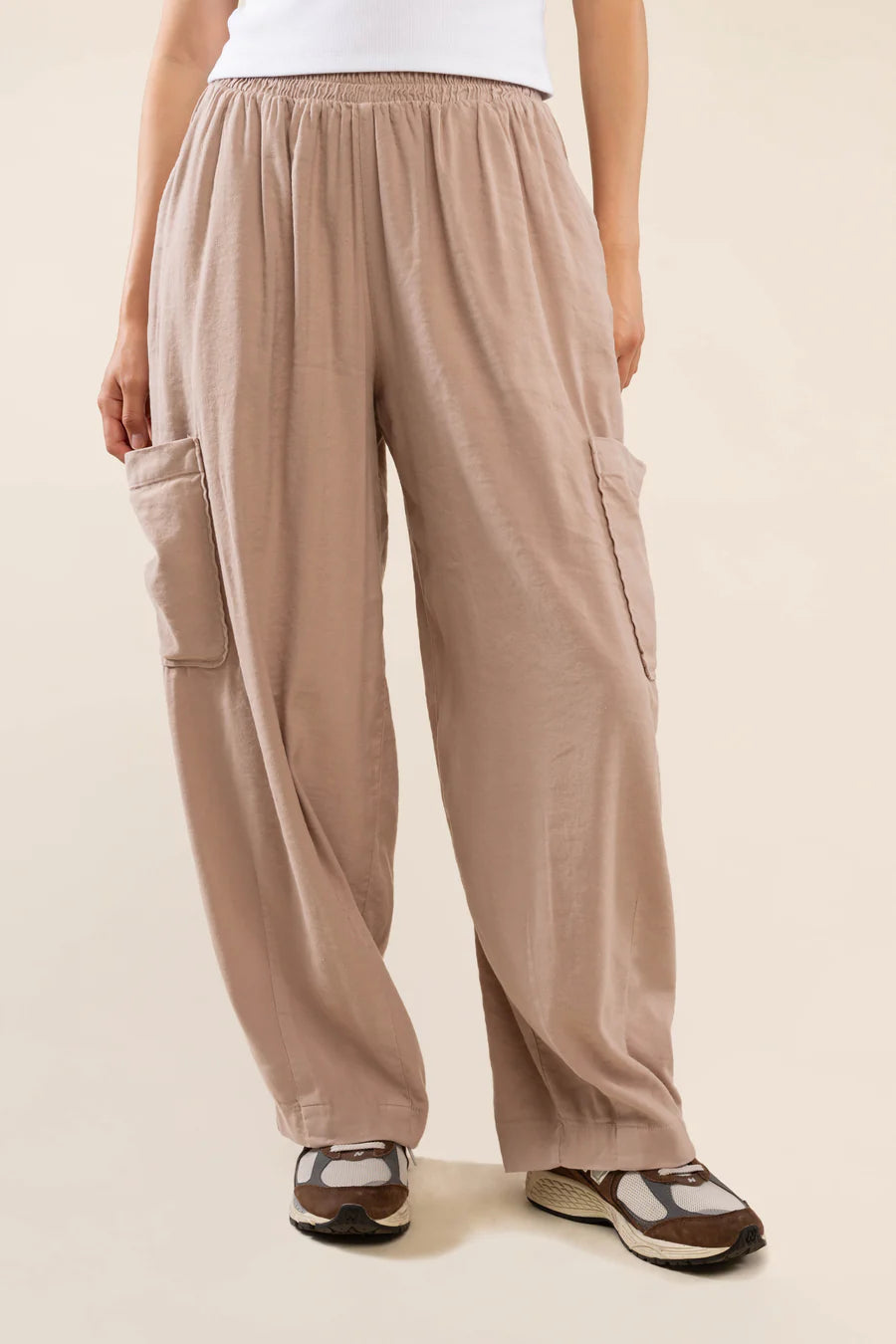 Range Tencel Lantern Pant in Mushroom dress No Less Than 