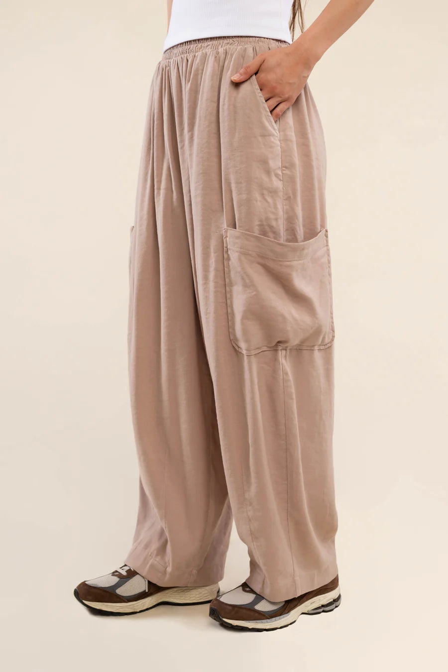 Range Tencel Lantern Pant in Mushroom dress No Less Than 