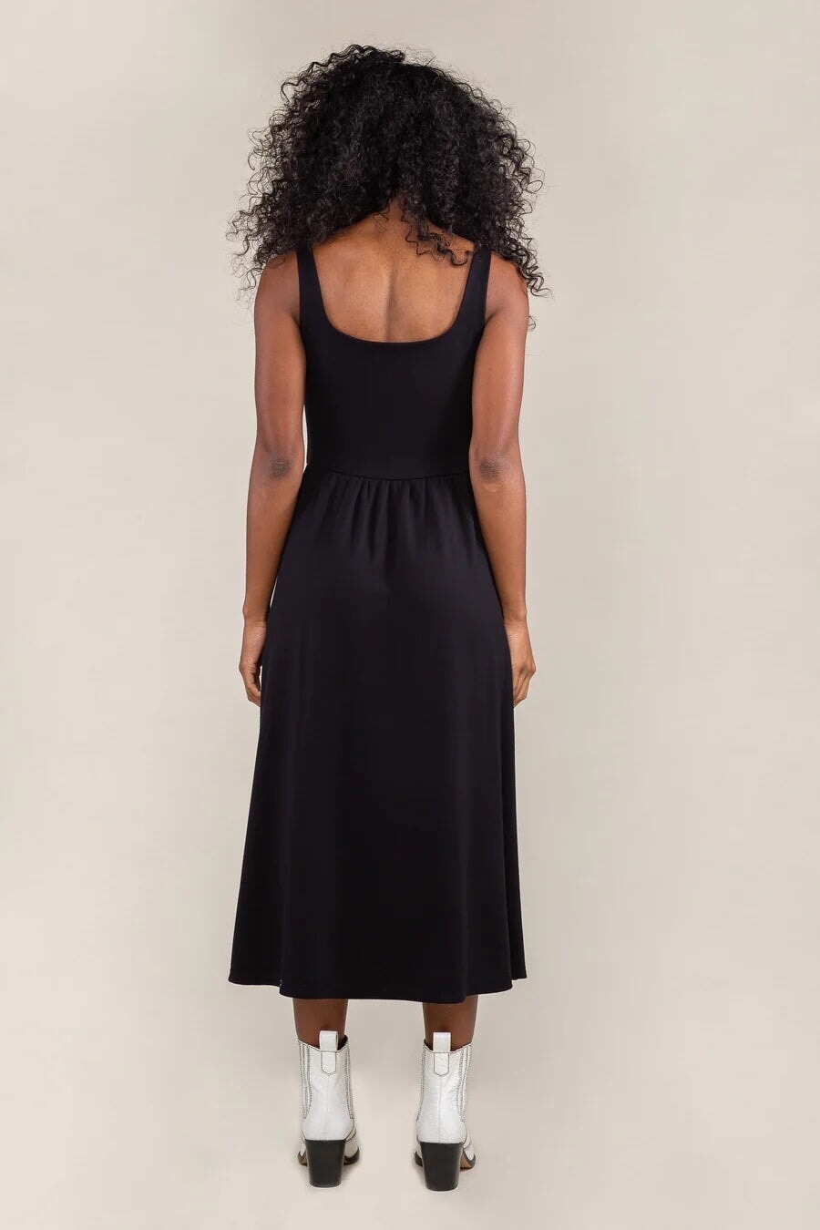 Tomo Arches Dress in Black dress No Less Than 